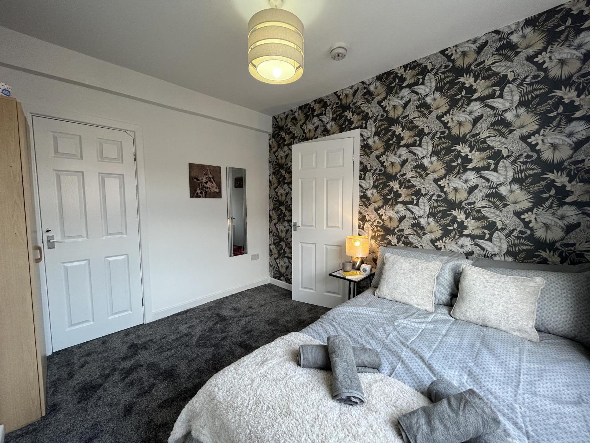 Modernised Central Wigan Townhouse Sleeps Up To 6 외부 사진
