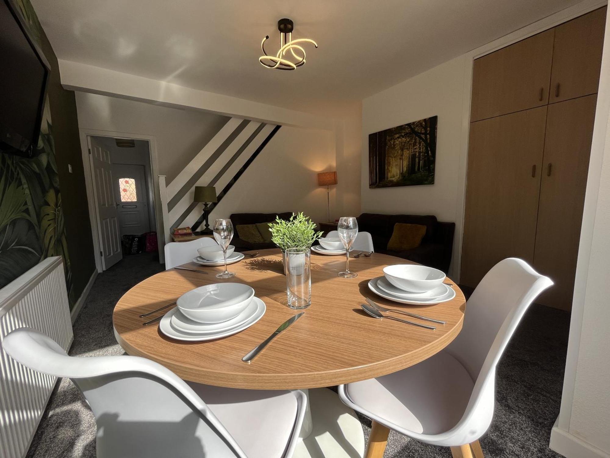Modernised Central Wigan Townhouse Sleeps Up To 6 외부 사진